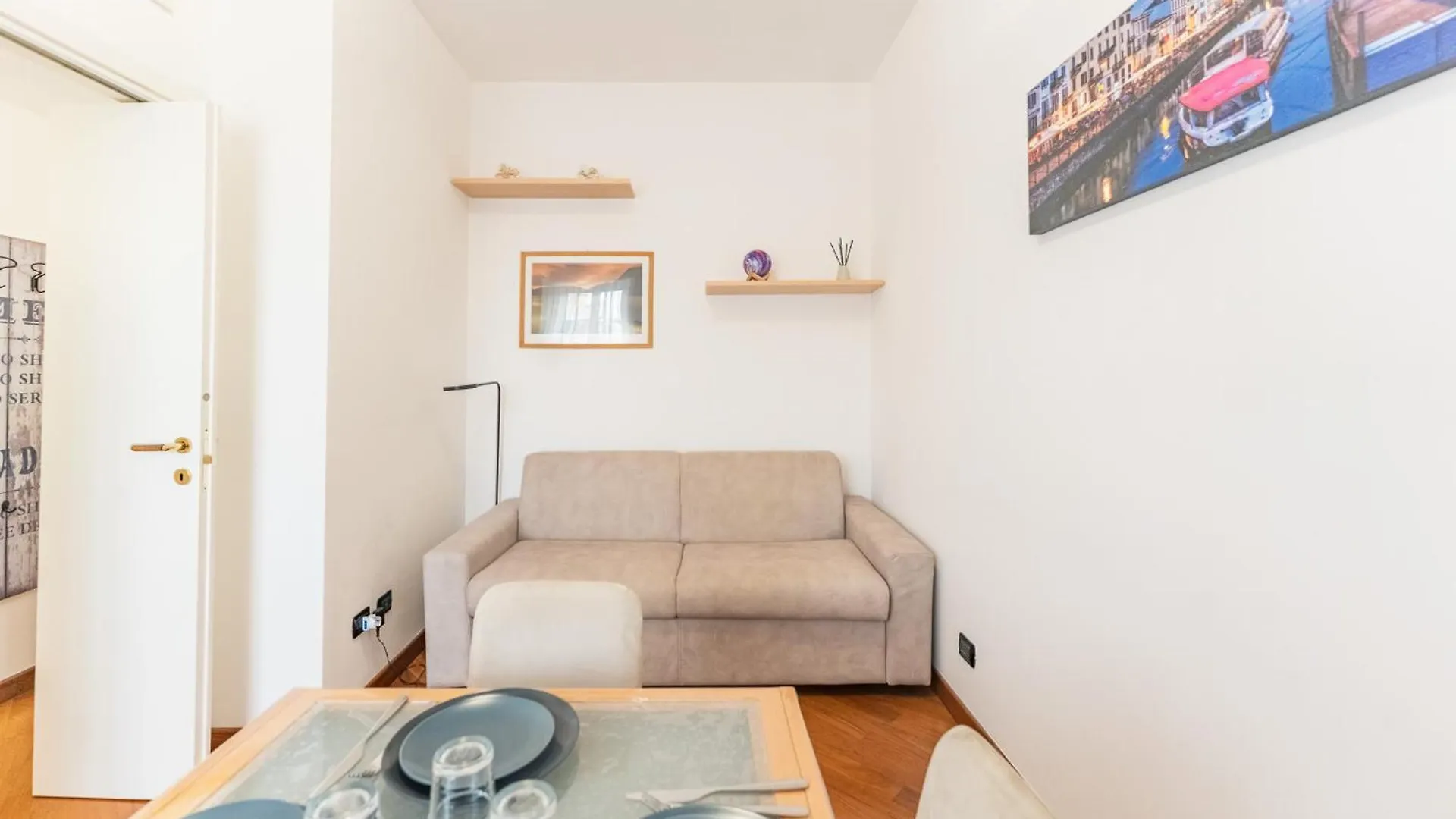 Ap1 Accogliente Appartamento In Centro Milão Apartamento